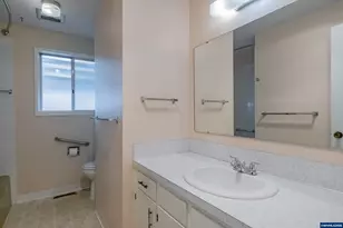 474 E Clackamas Cir, Woodburn, OR 97071 - Photo 31