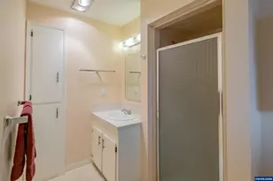 474 E Clackamas Cir, Woodburn, OR 97071 - Photo 29