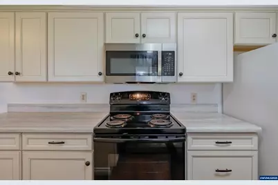 474 E Clackamas Cir, Woodburn, OR 97071 - Photo 19