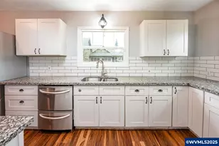 775 Long St, Sweet Home, OR 97386 - Photo 13