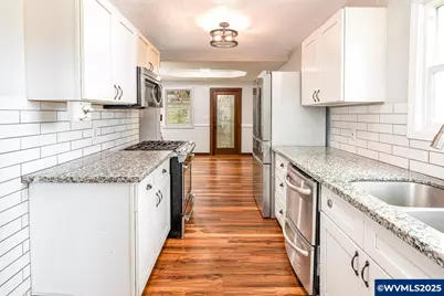 775 Long St, Sweet Home, OR 97386 - Photo 15