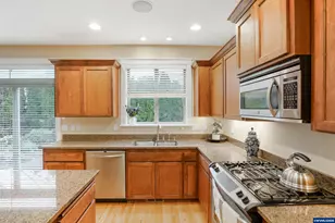 2361 Kokanee Way, Lebanon, OR 97355 - Photo 13