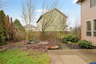 2361 Kokanee Way, Lebanon, OR 97355 - Photo 31