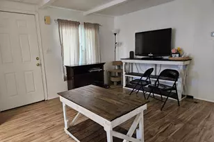 876 41st Pl NE, Salem, OR 97301 - Photo 3