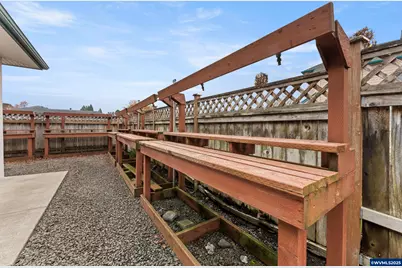 2680 E Mountain View Dr SE, Albany, OR 97322 - Photo 39