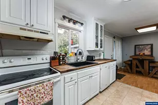 10473 Mill Creek Rd SE, Aumsville, OR 97325 - Photo 9