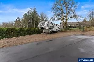 3252 Mt Kuebler Dr S, Salem, OR 97302 - Photo 45