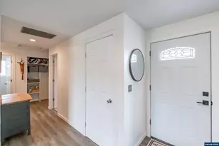 213 NW Lalack Ct, Dallas, OR 97338 - Photo 27