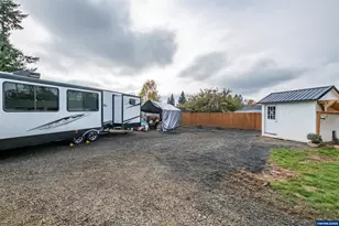 213 NW Lalack Ct, Dallas, OR 97338 - Photo 47