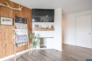 213 NW Lalack Ct, Dallas, OR 97338 - Photo 25