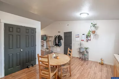 1910 18th Av, Sweet Home, OR 97386 - Photo 7