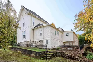 412 W Main St, Silverton, OR 97381 - Photo 27