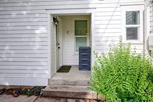 412 W Main St, Silverton, OR 97381 - Photo 21