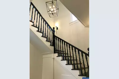 412 W Main St, Silverton, OR 97381 - Photo 3