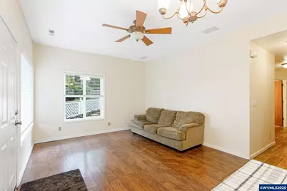390 Salem Heights Av S, Salem, OR 97302 - Photo 31