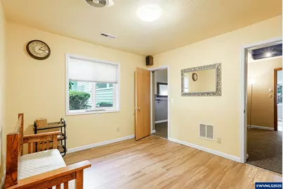 390 Salem Heights Av S, Salem, OR 97302 - Photo 37