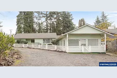 390 Salem Heights Av S, Salem, OR 97302 - Photo 1