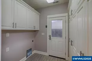 1090 E Ellendale Dr, Dallas, OR 97338 - Photo 19