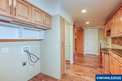 1090 E Ellendale Dr, Dallas, OR 97338 - Photo 15