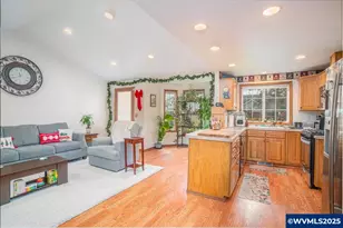 3248 18th Ave SE, Albany, OR 97322 - Photo 9