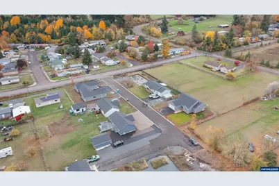 1221 49th St, Sweet Home, OR 97389 - Photo 17