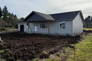 1221 49th St, Sweet Home, OR 97389 - Photo 3