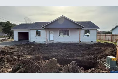 1221 49th St, Sweet Home, OR 97389 - Photo 1