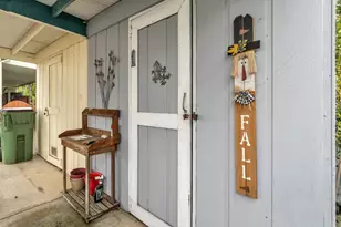 2902 E 2nd St, Newberg, OR 97132 - Photo 5