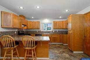 579 E Robidoux St, Stayton, OR 97383 - Photo 15