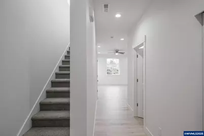 2474 Roll Tide (-2476) Ct, Lebanon, OR 97355 - Photo 5