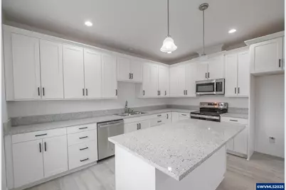 2474 Roll Tide (-2476) Ct, Lebanon, OR 97355 - Photo 9