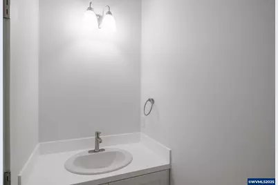 2474 Roll Tide (-2476) Ct, Lebanon, OR 97355 - Photo 13