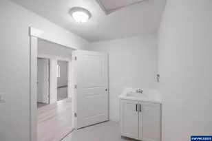 2474 Roll Tide (-2476) Ct, Lebanon, OR 97355 - Photo 21