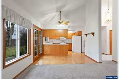 3201 SE 18th Av, Albany, OR 97322 - Photo 9