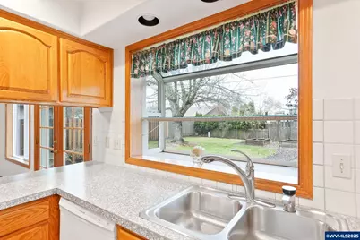 3201 SE 18th Av, Albany, OR 97322 - Photo 13