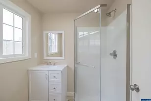 562 Connecticut Ave SE, Salem, OR 97317 - Photo 23