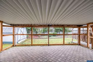 562 Connecticut Ave SE, Salem, OR 97317 - Photo 35