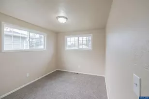 562 Connecticut Ave SE, Salem, OR 97317 - Photo 33