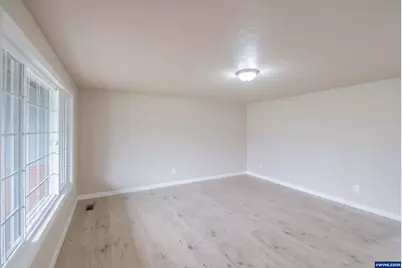 562 Connecticut Av SE, Salem, OR 97317 - Photo 5