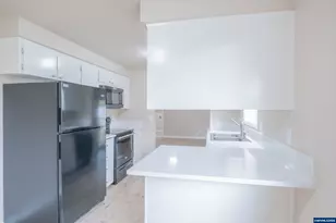 562 Connecticut Ave SE, Salem, OR 97317 - Photo 13