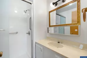 1905 Waverly Dr SE, Albany, OR 97322 - Photo 13