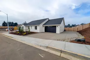5986 Evangelista St S Lot 35, Salem, OR 97306 - Photo 5
