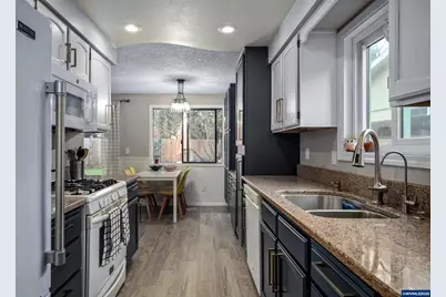 1878 Joseph St S, Salem, OR 97302 - Photo 21