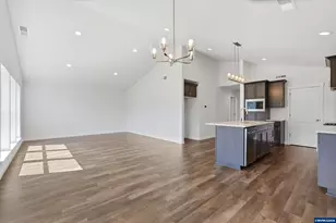 1539 SE Hankel St, Dallas, OR 97338 - Photo 7