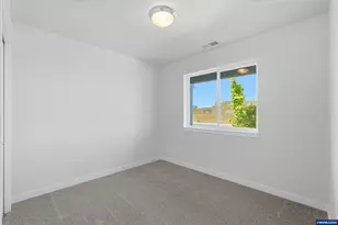1539 SE Hankel St, Dallas, OR 97338 - Photo 13