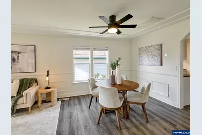 1006 Well St, Silverton, OR 97381 - Photo 7