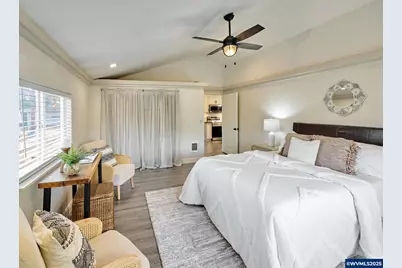 1006 Well St, Silverton, OR 97381 - Photo 17