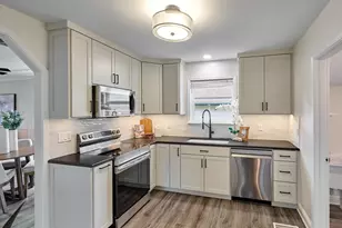 1006 Well St, Silverton, OR 97381 - Photo 9