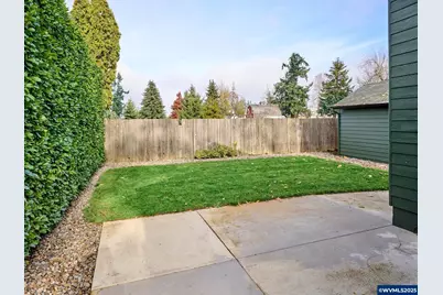 1006 Well St, Silverton, OR 97381 - Photo 31