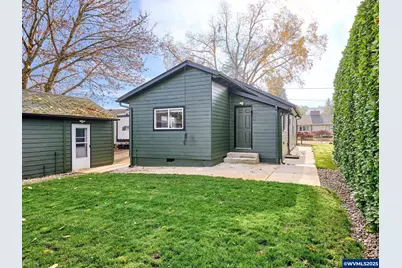 1006 Well St, Silverton, OR 97381 - Photo 29